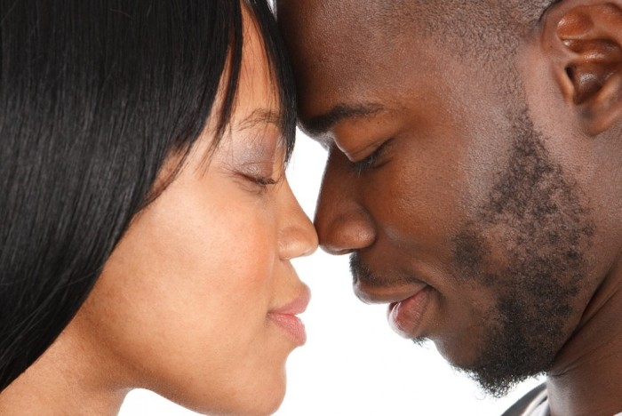 10 Differences Between Being Single And Being In A Relationship Youth Village 