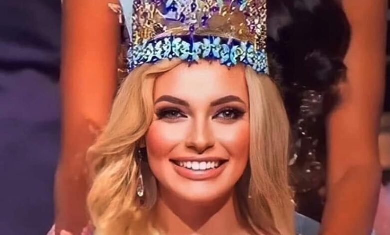 Polands Karolina Bielawska Walks Away With Miss World 2021 Crown Youth Village