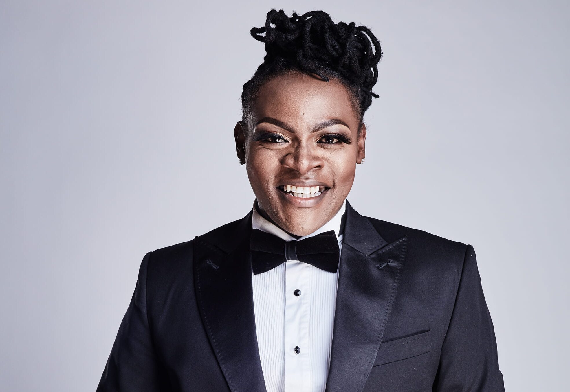 khaya-dladla-bags-a-cool-hosting-gig-youth-village